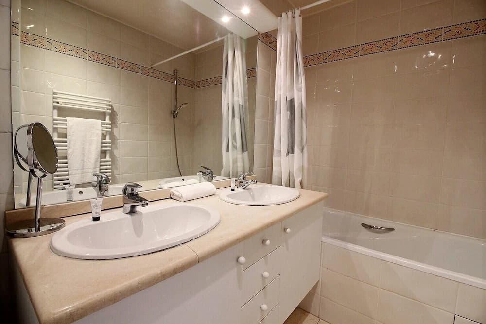 215384 - Bedrooms 66m² - Montparnasse - photo 7