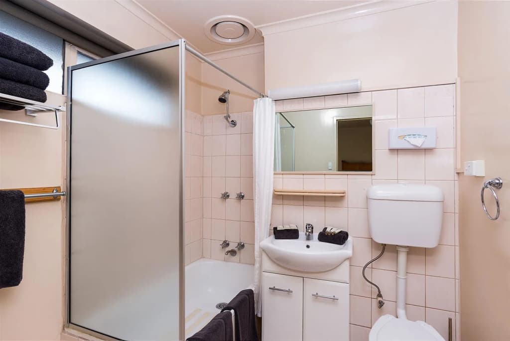 Fawkner Executive Suites & Serviced Apartments - photo 9