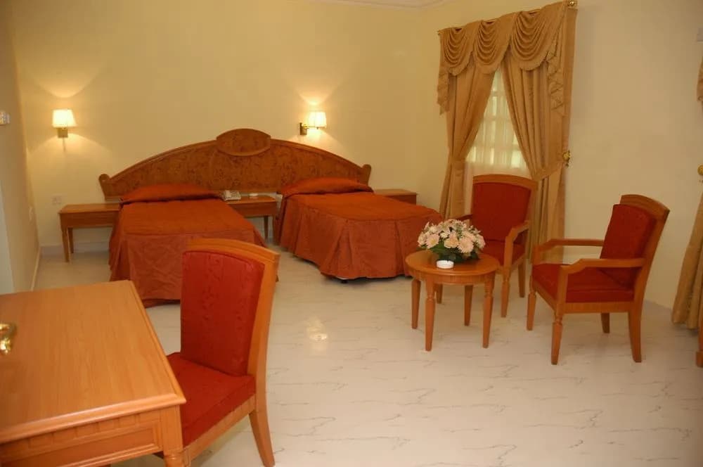 Manam 2 Hotel Apartments - photo 4