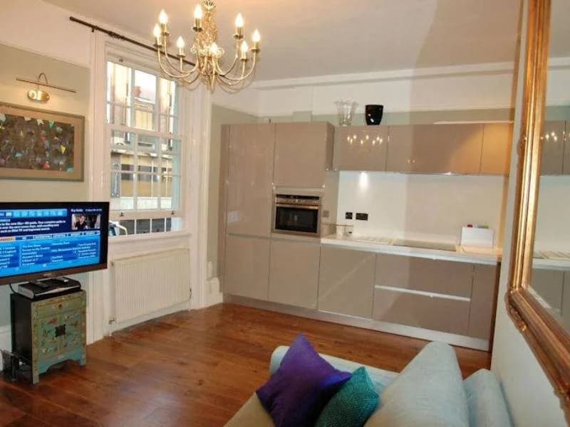 MiNC Mayfair Court - photo 5
