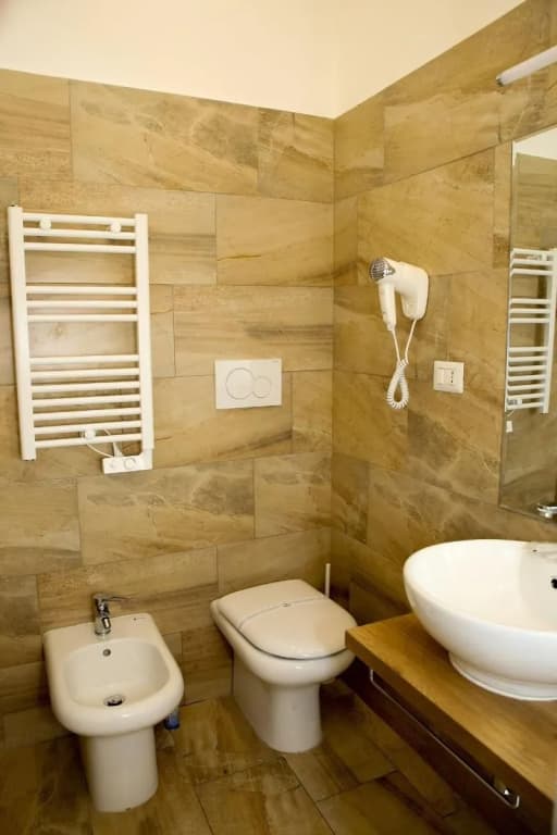 Vatican Comfort Suites - photo 7