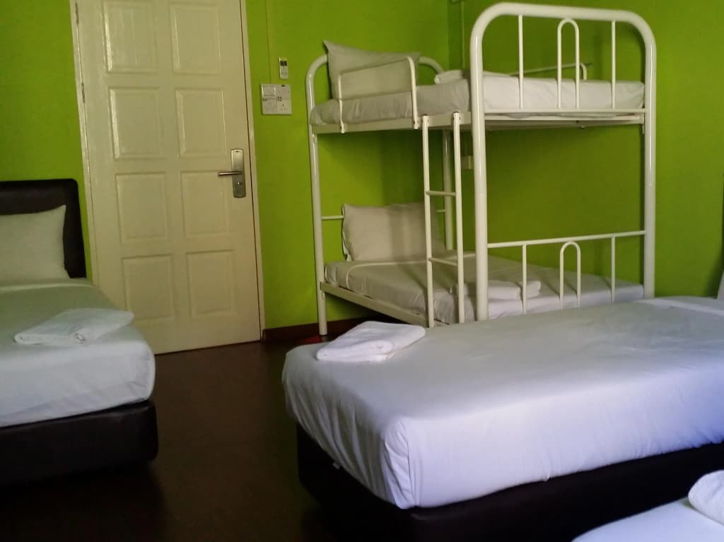 Bunker Inn - photo 6