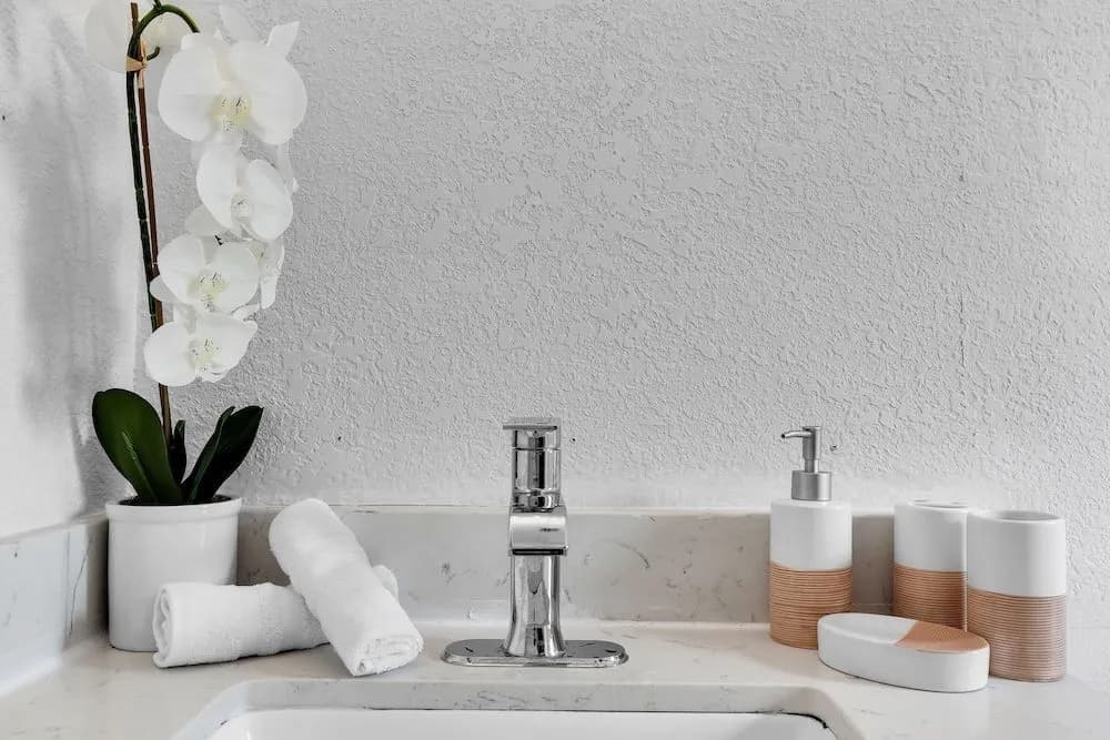 Design District Luxe 3BD Home - photo 8