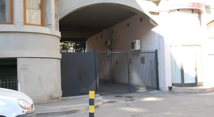 Freedom Square Hostel - photo 8