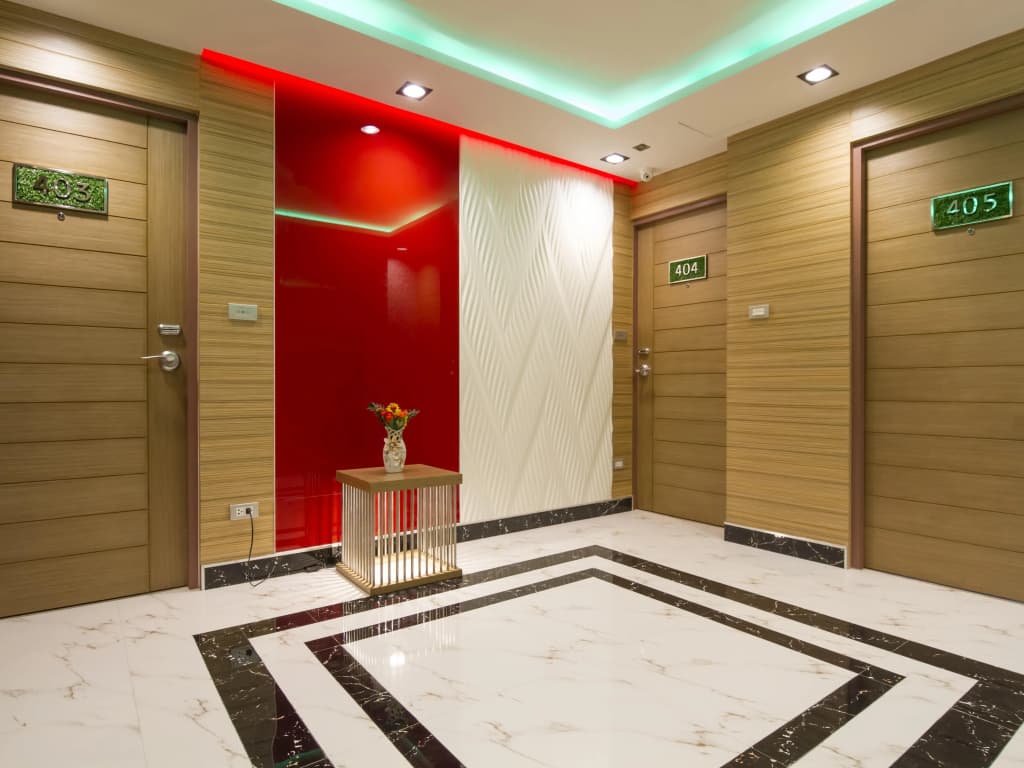 Eleven Avenue Suites - photo 2