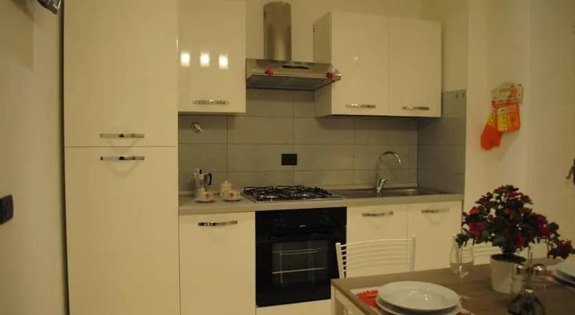 Florence Concierge - Faenza Apartment - photo 2