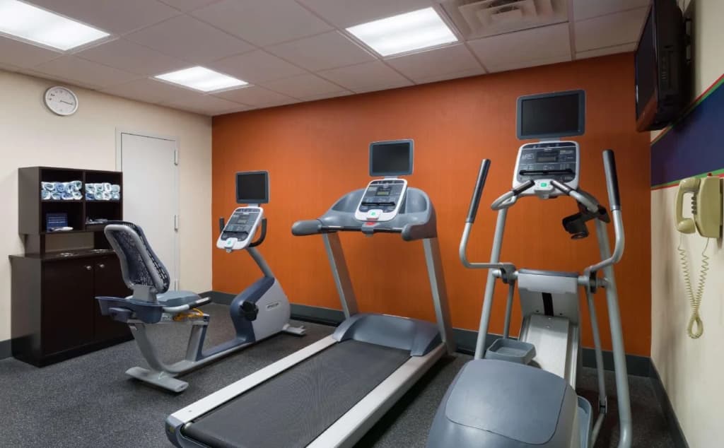 Hampton Inn Manhattan Seaport Financial District - photo 22