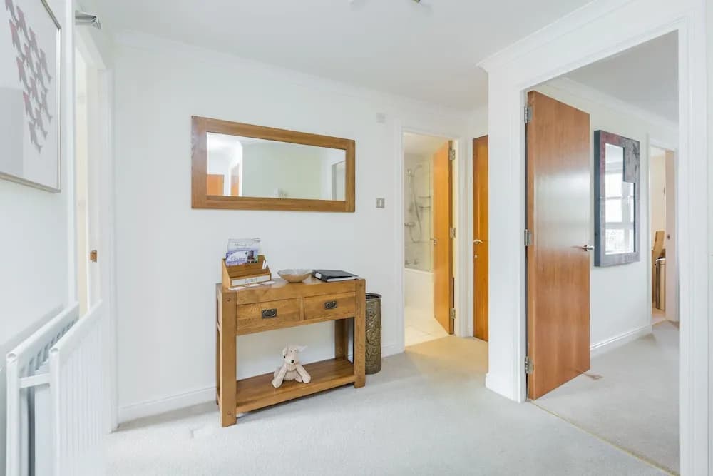 388 Old Tolbooth Wynd Apartment 2 - photo 3