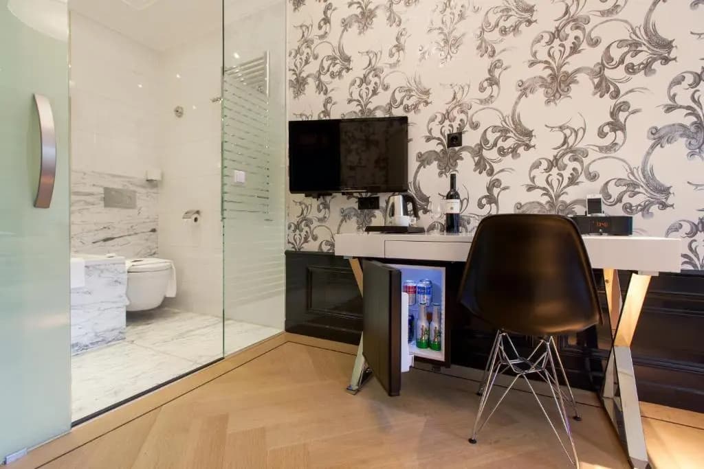 The Amsterdam Canal Hotel - photo 7