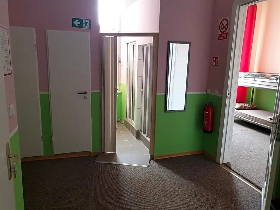 Mir hostel - photo 2