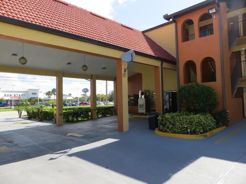 Budget Inn - Orlando - photo 6