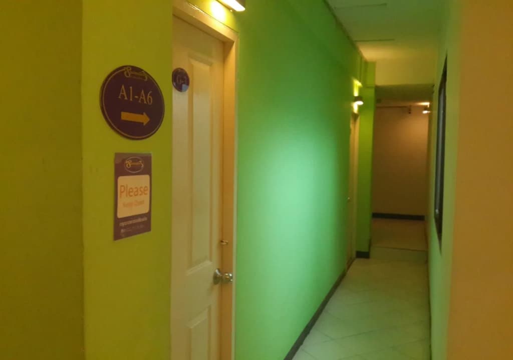 Sawasdee Sukhumvit Inn - photo 13