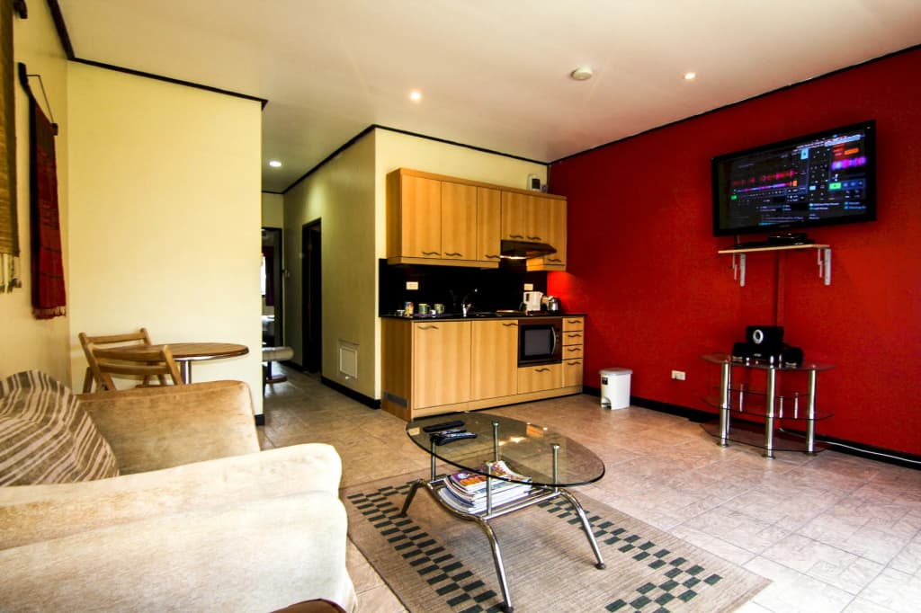 Angus O'Tool's Irish Pub Guesthouse - photo 15