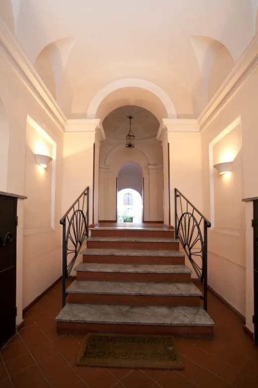 Colosseum Secret Apartment - photo 12