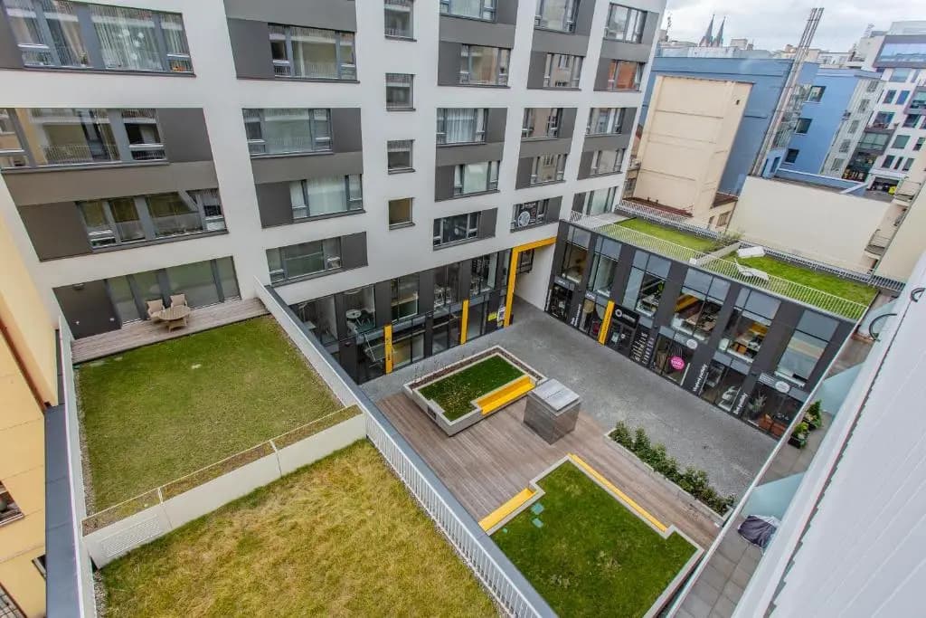 Spacious Terrace Apartment with free private parking - photo 3