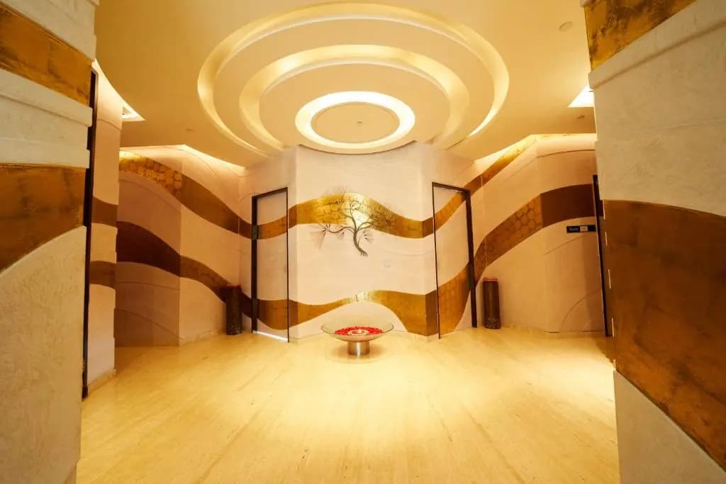 Crowne Plaza New Delhi Rohini by IHG - photo 23