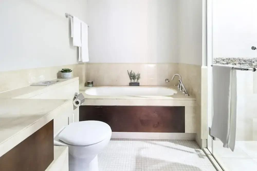 Light + Beautiful 1BR in Amazing Downtown Dubai! - photo 9