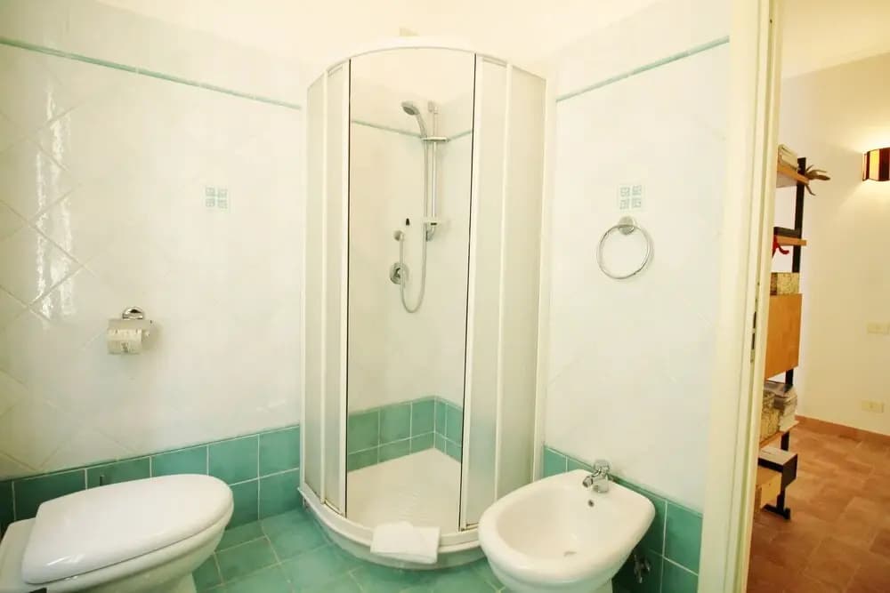 Groovy Rome Art Apartment - photo 7
