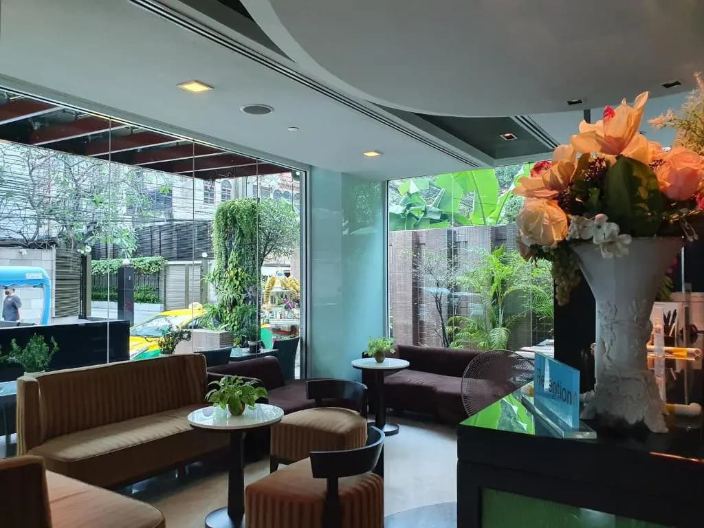 Amora NeoLuxe Hotel - photo 24