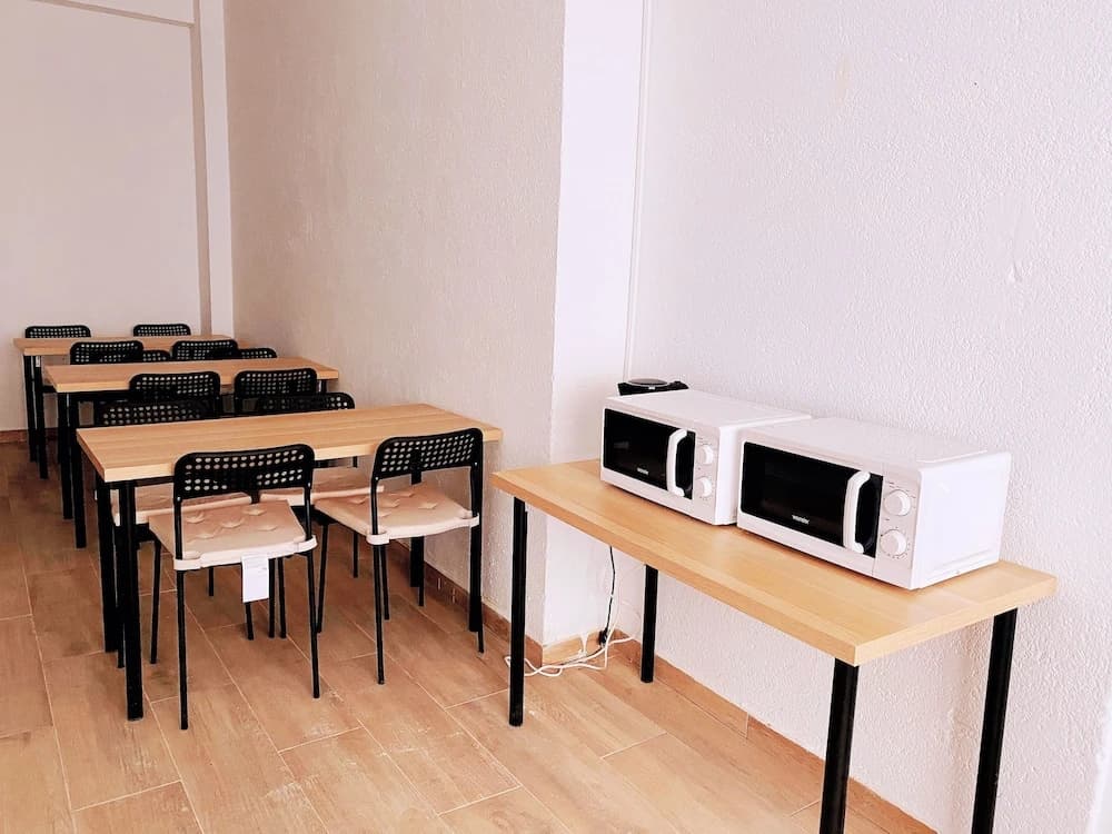 Hostel H8 - photo 18