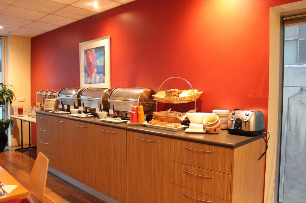 YEHS Hotel Melbourne CBD - photo 27