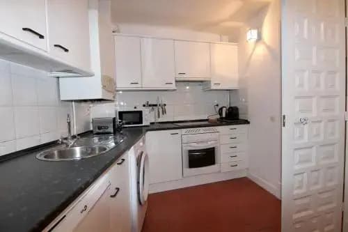 Apartamentos Madrid Centro B - photo 26