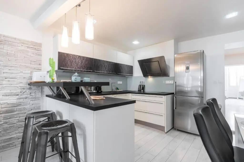 Amazing 3 Bdrs And Garden Place du Pin Parking ! - photo 17