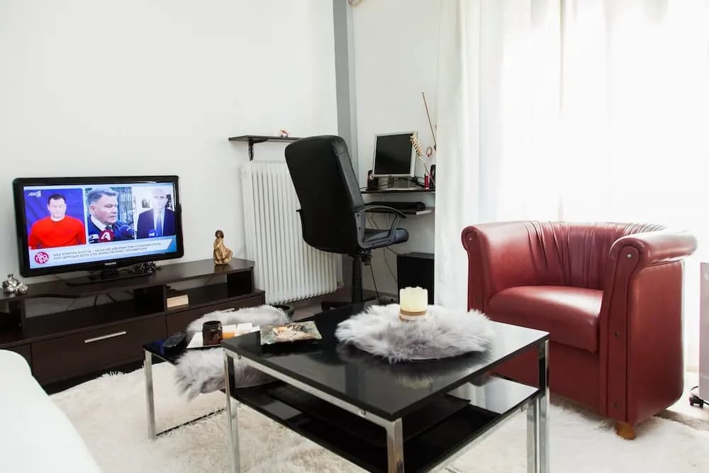 Cute apartment in Neos Kosmos - photo 5