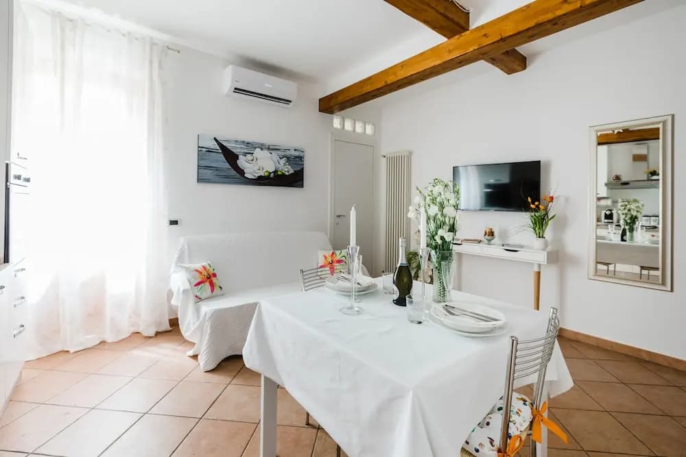 Florence Liona Apartments - photo 21