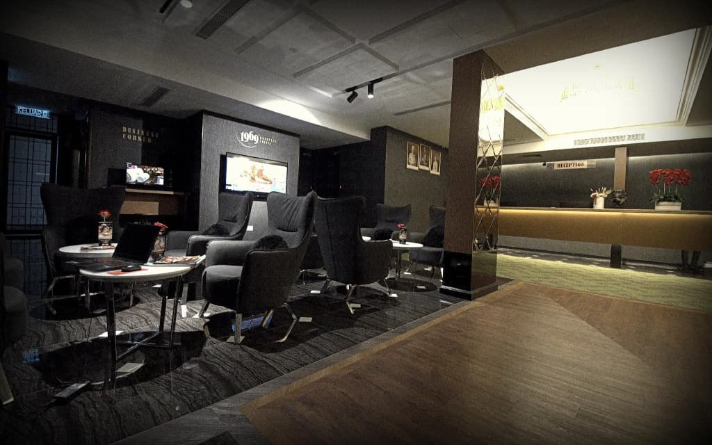 1969 Business Suites - photo 17