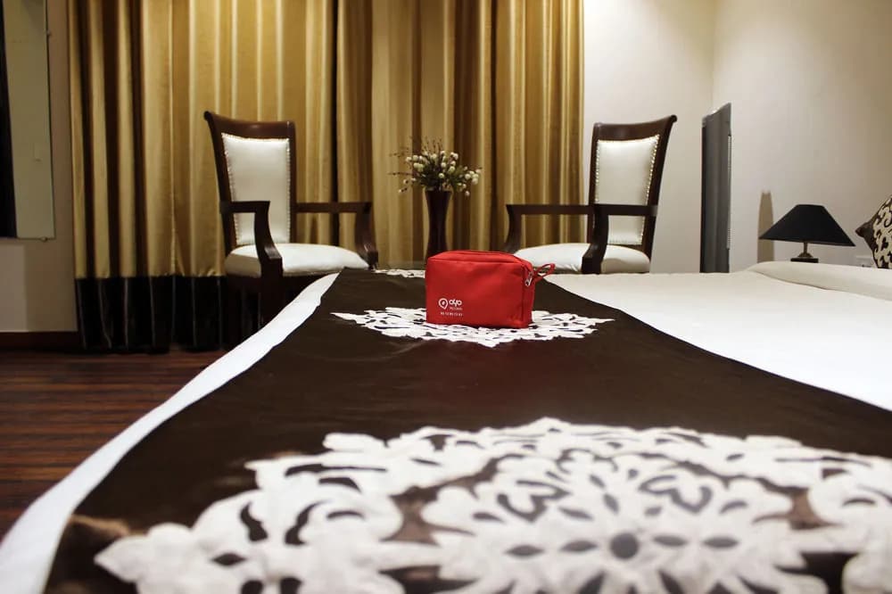 OYO 550 Hotel Aura Grand Residency - photo 2
