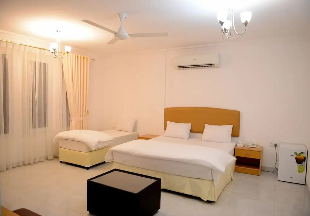 Oasis Hotel Apartments - photo 4