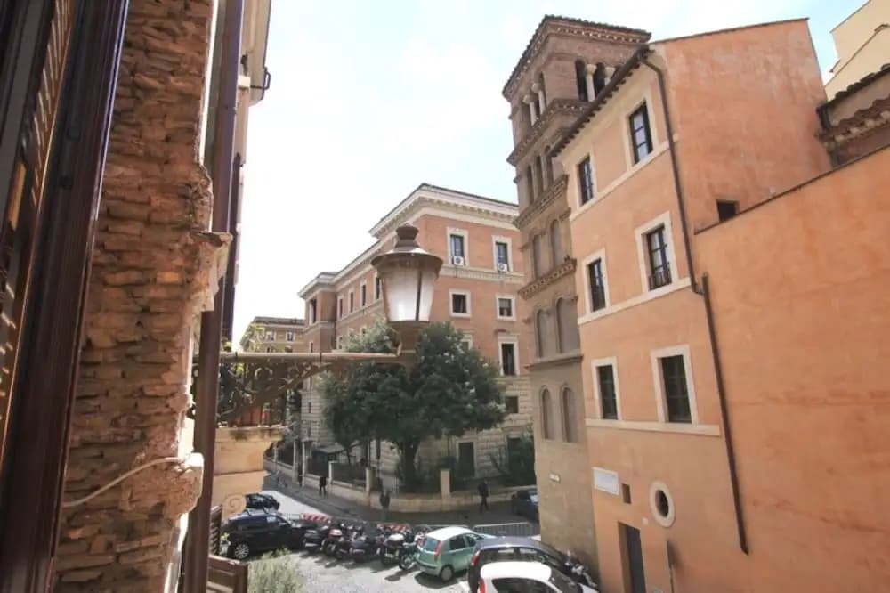 Monticelli Viola - main photo