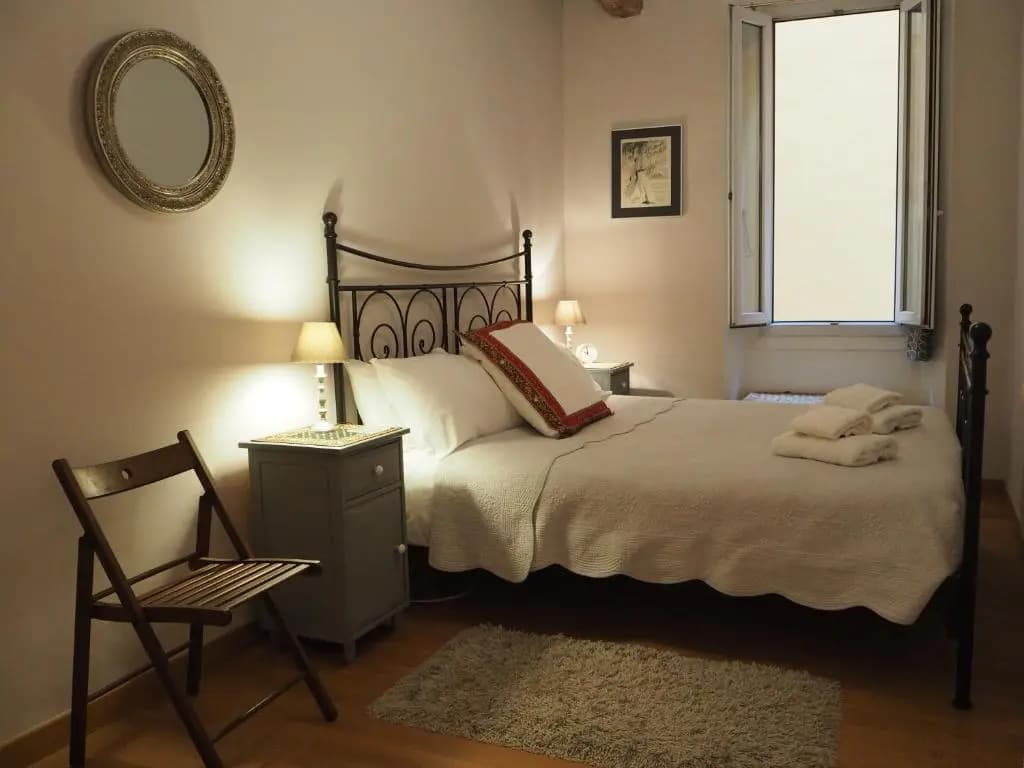 2 Bedroom Apartment Old Town Centre - photo 3