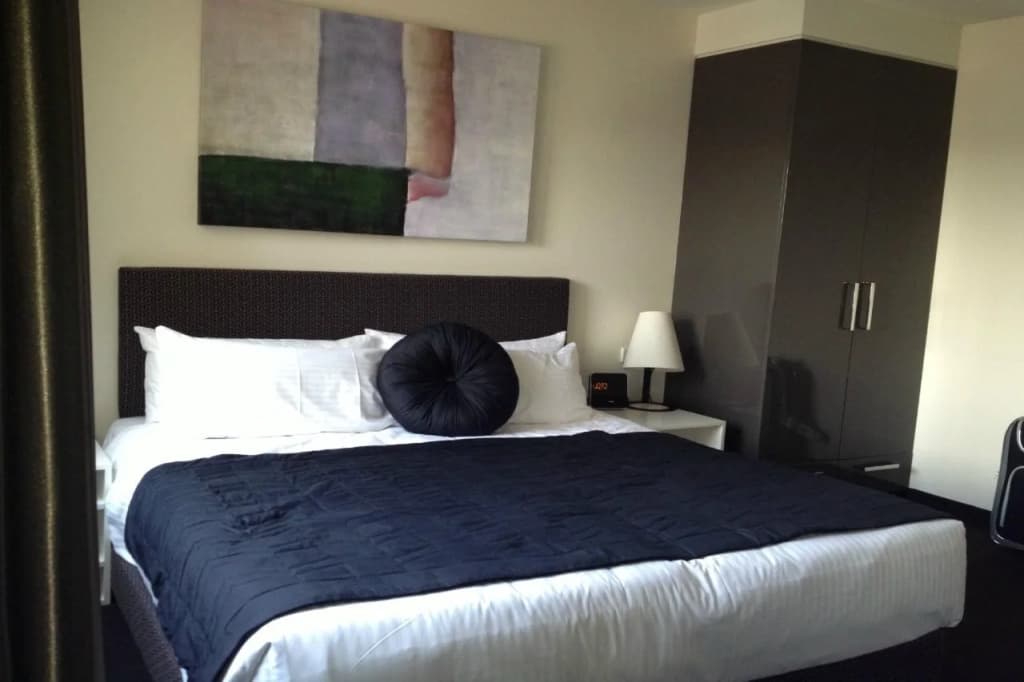 MainStay Suites Hawthorn - photo 5