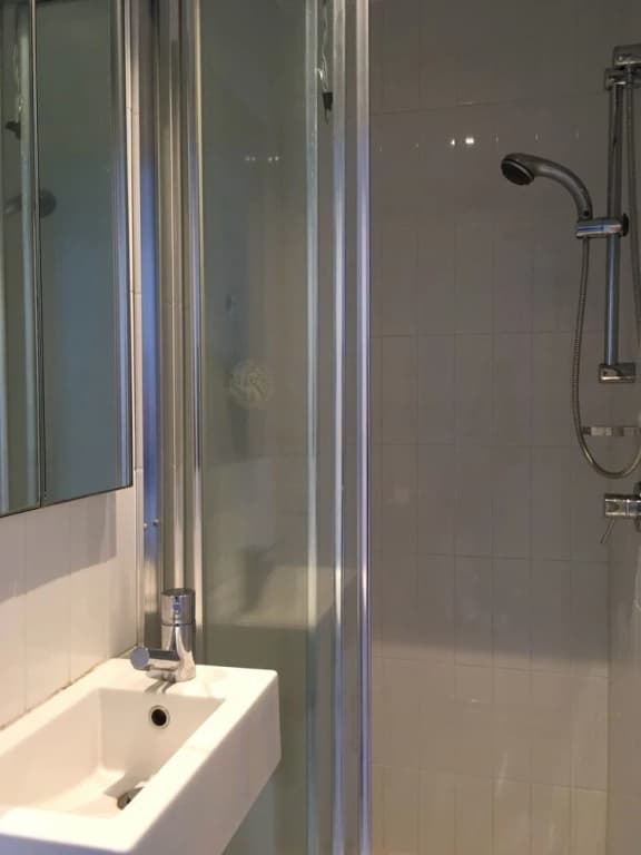 v Apartment - photo 7