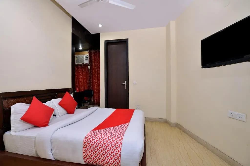 Hotel Lotus B&B By OYO Rooms - photo 16