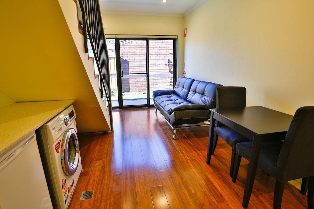 Centennial Park Lodge - photo 2