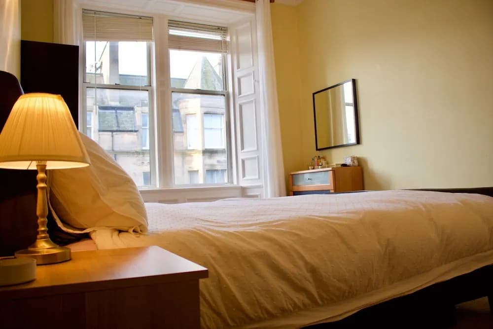 2 Bedroom Bruntsfield Apartment - photo 35