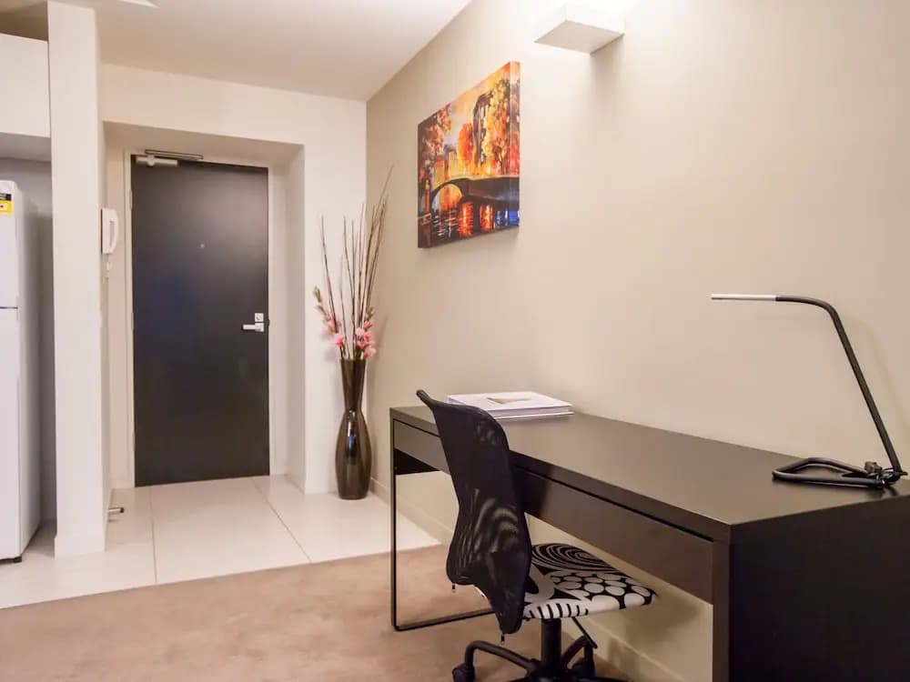Southern Cross Serviced Apartments - photo 11