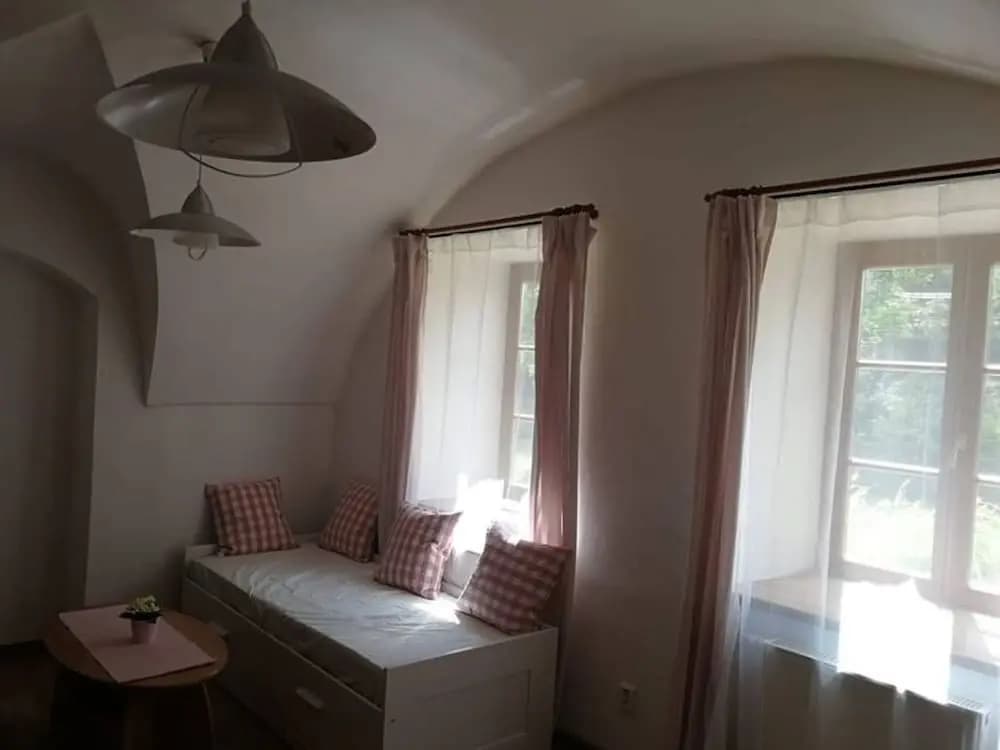 The Green Garden Apartment - photo 9