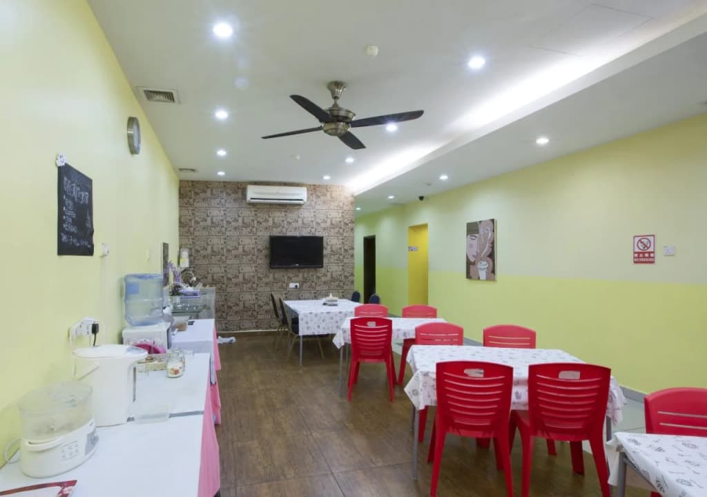 Hotel Zamburger Sri Petaling - photo 20