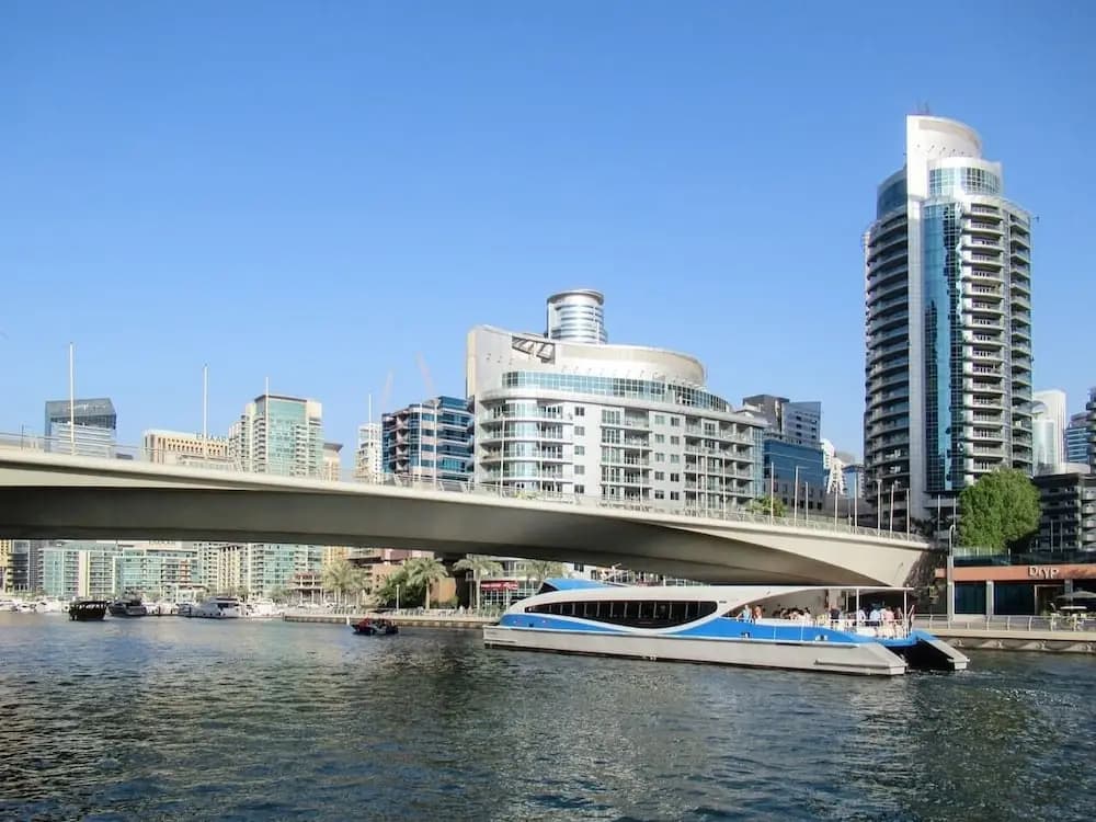 Modern & Classy 1BR Overlooking Marina! - photo 11