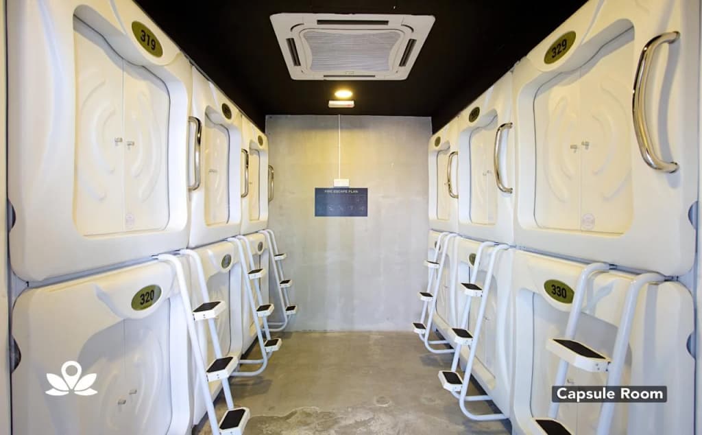 Capsule Town Hotel - photo 5