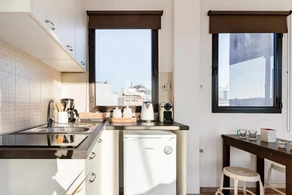 Explore Nightlife Near an Apartment With an Acropolis View - photo 14