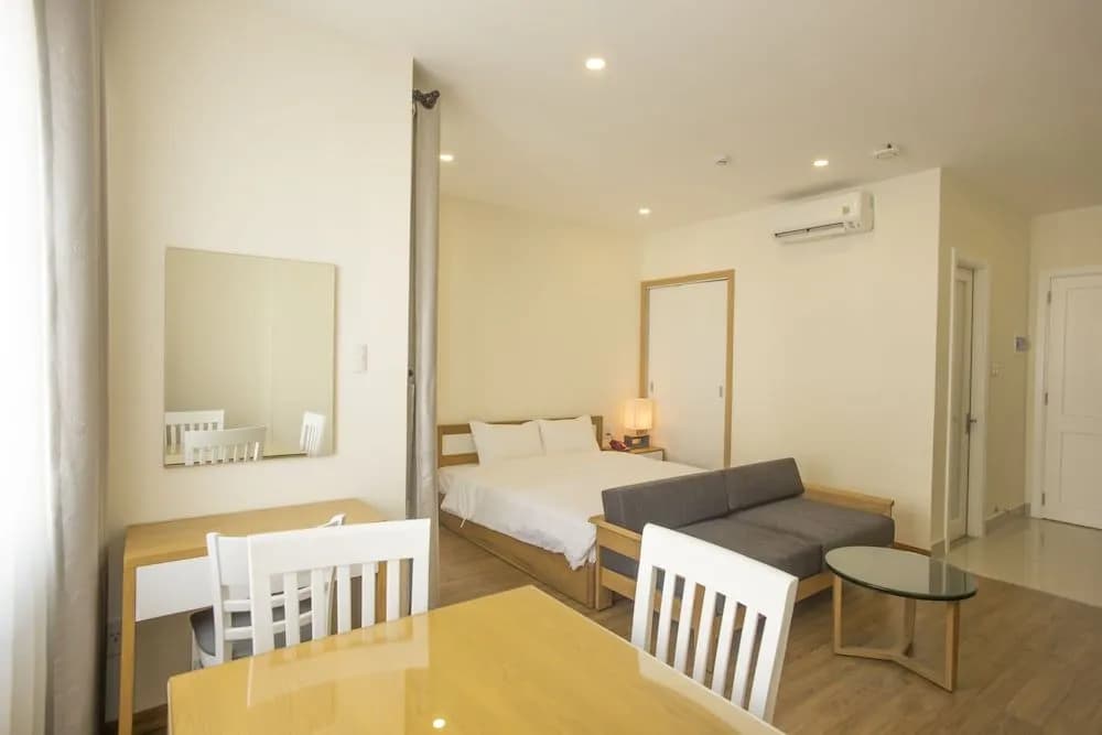 Omachi Hotel & Apartment - photo 4