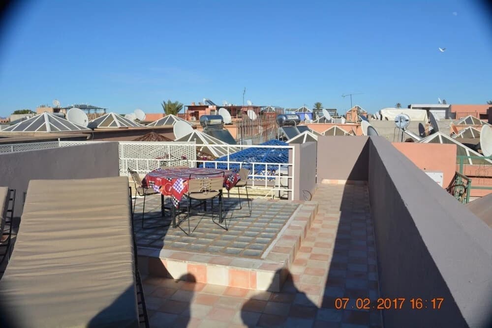 House With 3 Bedrooms in Marrakech, With Wonderful Mountain View, Pool Access, Furnished Garden - photo 8