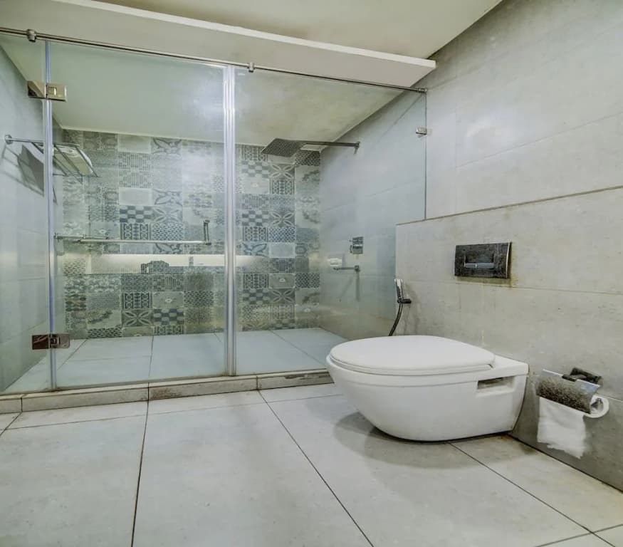 OYO 9553 Hotel Kings Plaza - photo 10