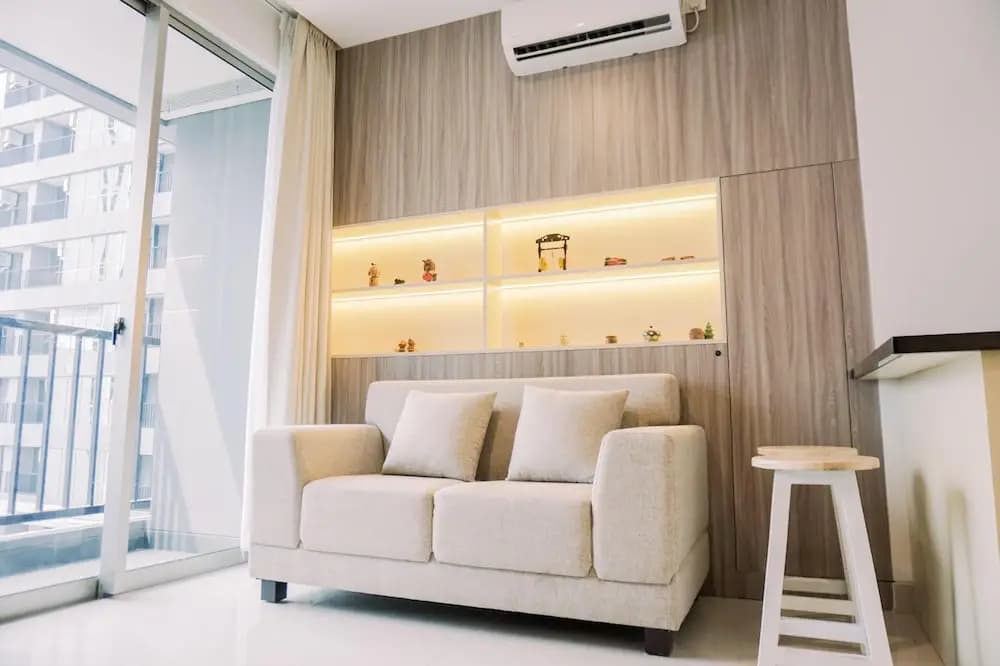 Spacious And Warm 2Br At Ciputra World 2 Apartment - photo 8