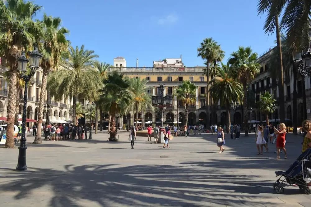Break in Gothic Barcelona Hostal - photo 17